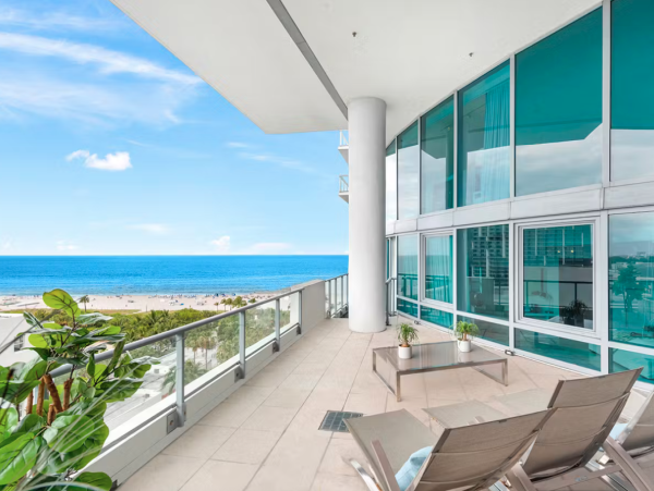 Luxury South Beach Vacation Rental- Ocean View Condo with 3 Pools & Spa